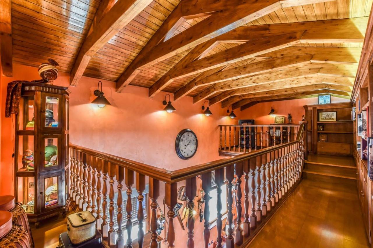 Hostal Casa del Trotamundos Villamayor de Campos Exterior foto